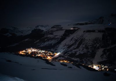 Night skiing in Vallée Blanche