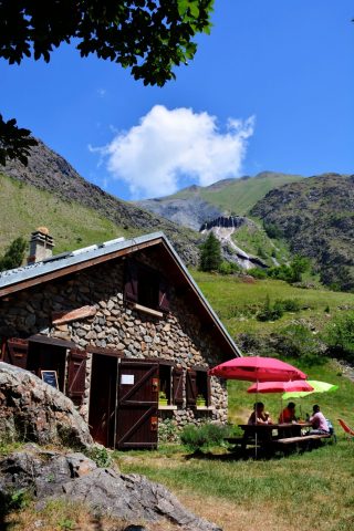 Refuge des Clots and La Fontaine Pétrifiante – Hiking from Les Aymes (Mizoën)_Mizoën