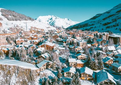 Sports village 1800 – Ski Set